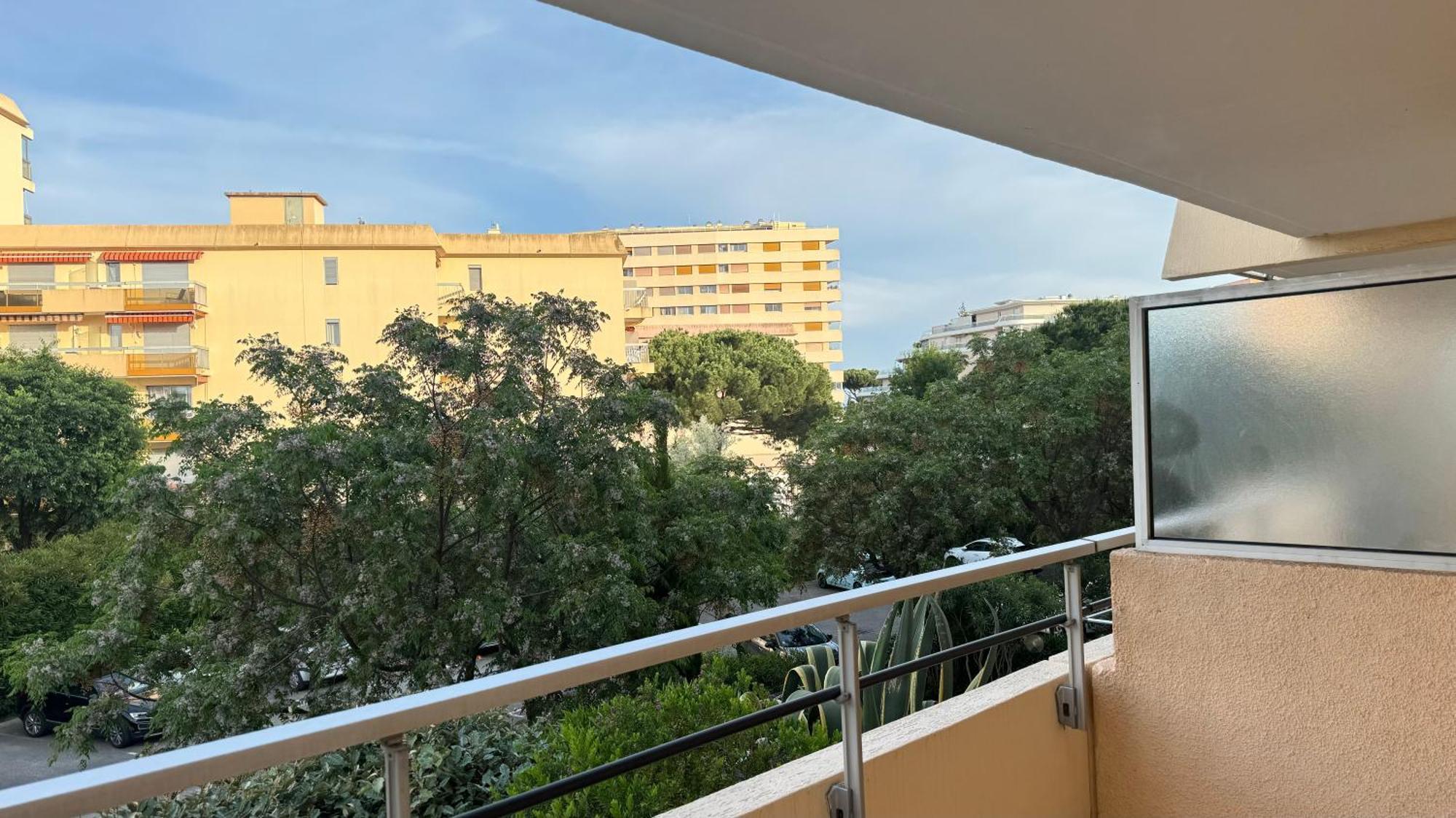 Residence La Miougrano Frejus Plage Oda fotoğraf
